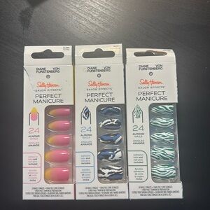 Diane Von Furstenburg press on nails set of three